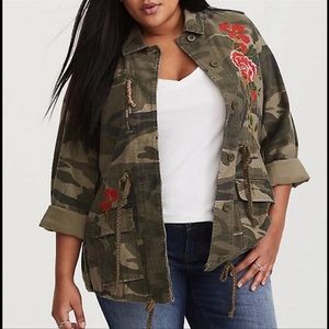 Torrid Size Camo Floral Embroidered 